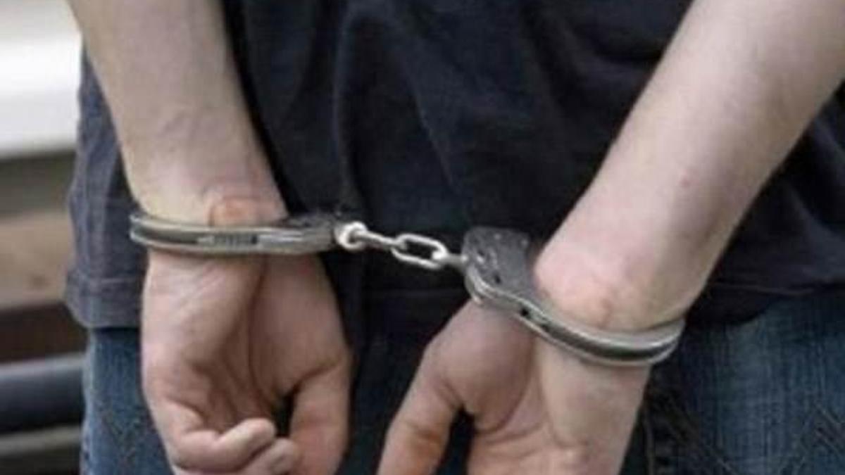 Sakarya'da 2 öğretmen, 1 yüzbaşı ve 1 akademisyen tutuklandı