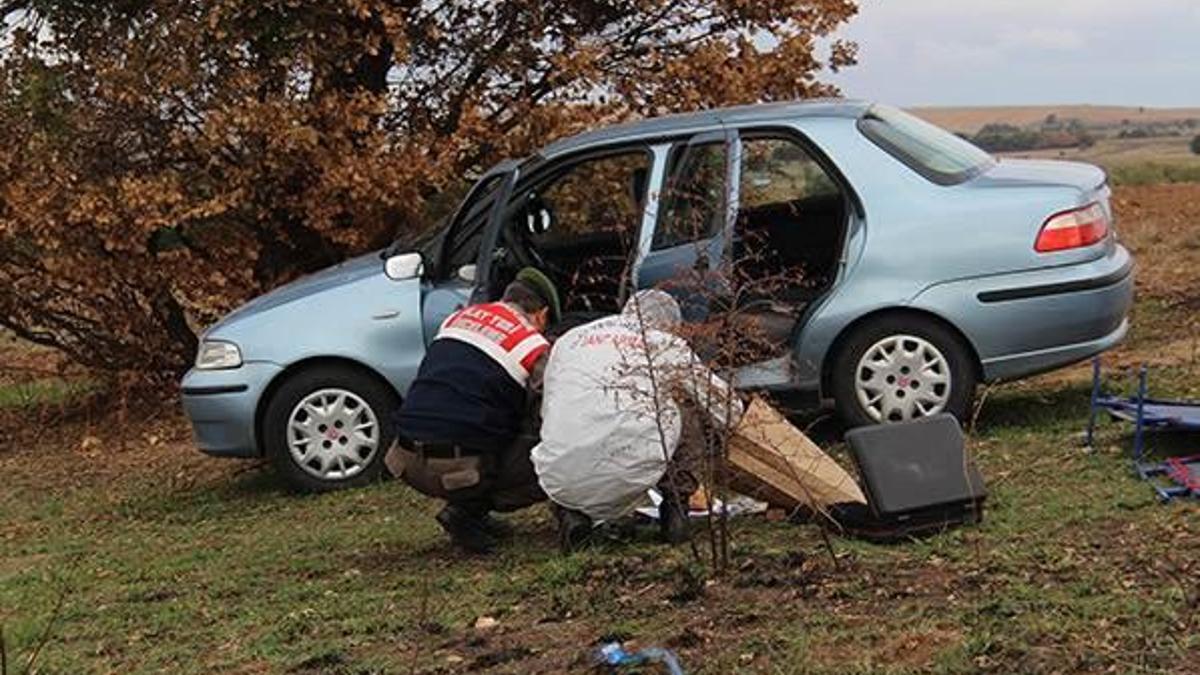 Otomobilde cinsel ilişki sırasında kalp krizinden öldü