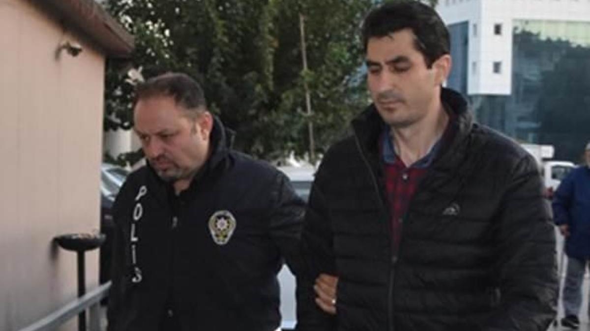 İzmir'de FETÖ operasyonu: 23 gözaltı