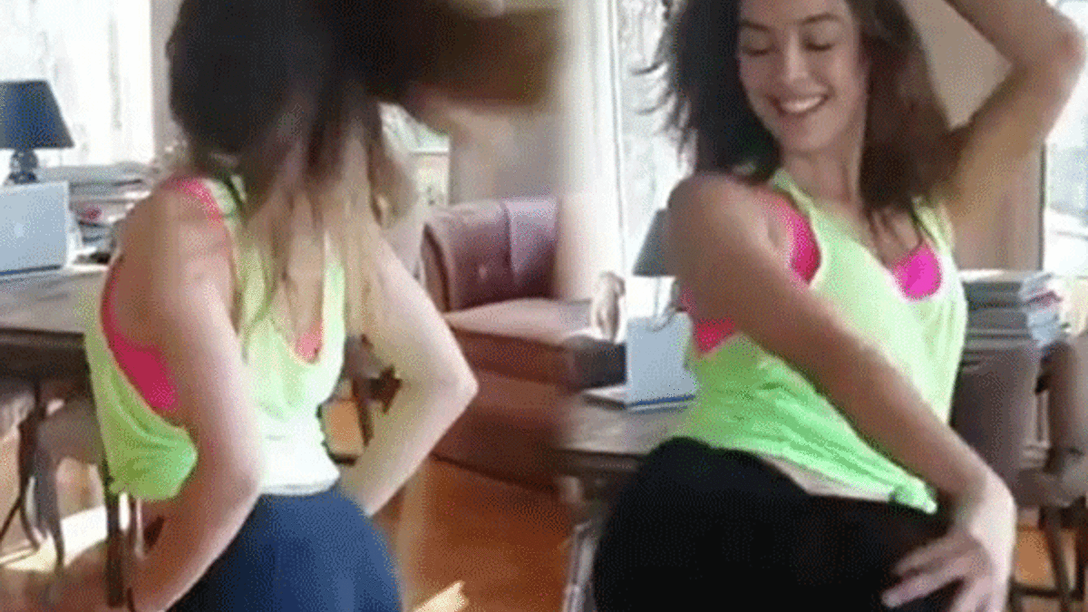 Azra Akın'ın seksi dans şovu!