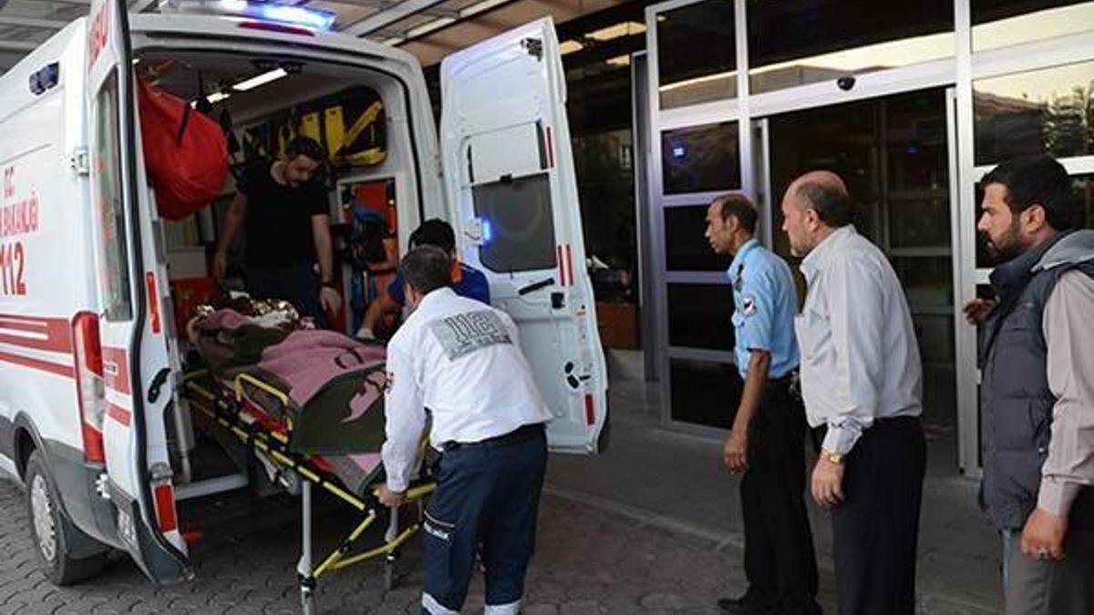 Yaralıların Halep'ten tahliyesi ertelendi