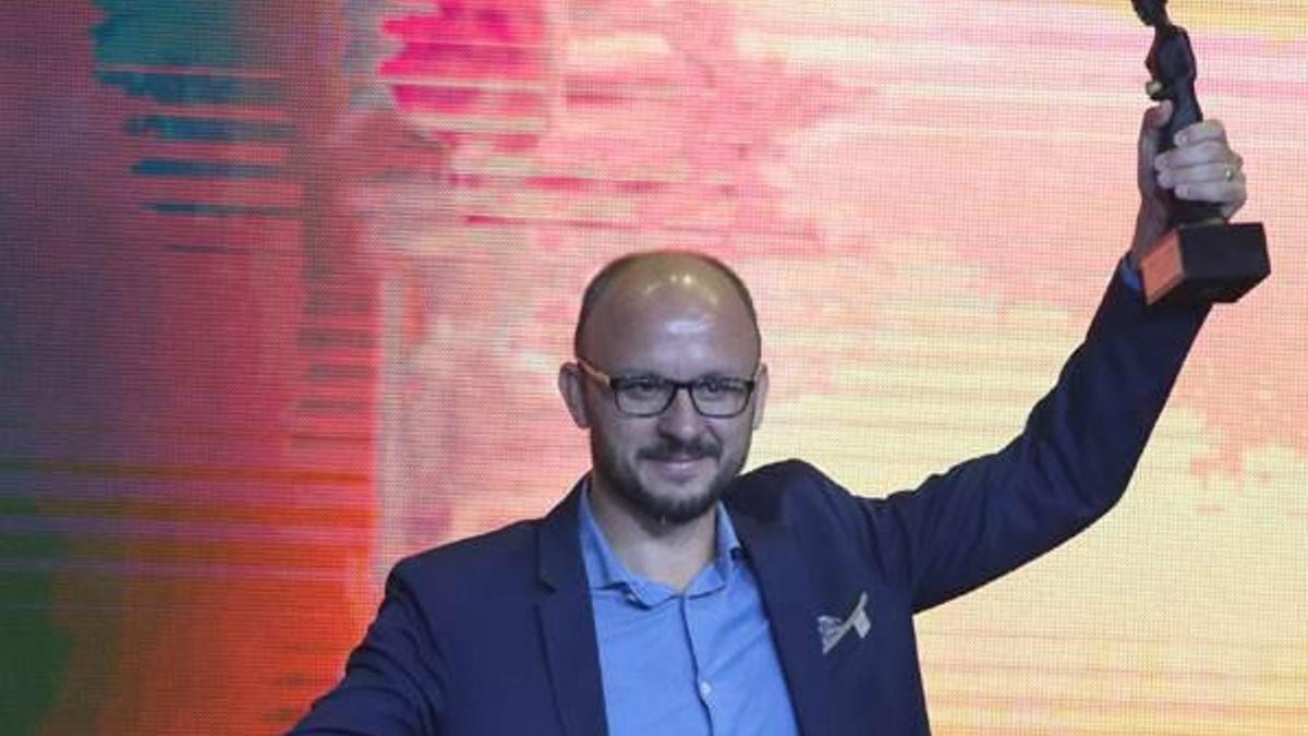 'Altın Portakal'a 'Mavi Bisiklet' damgasını vurdu