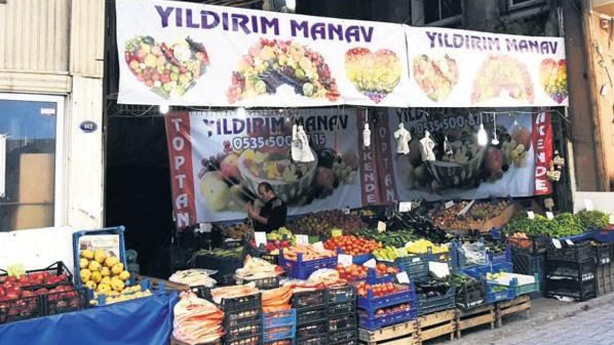 300 yıllık hamamda domates biber patlıcan