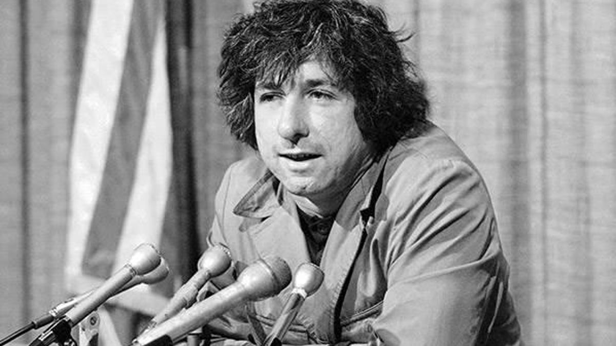 Amerikalı aktivist Tom Hayden öldü