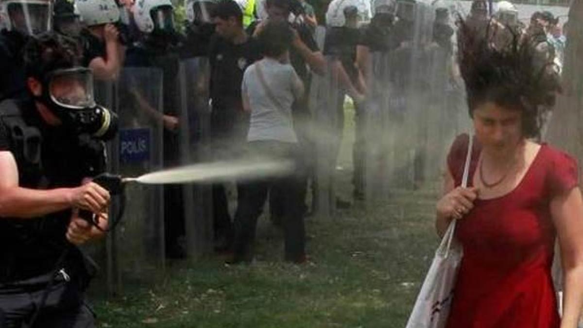 "Kırmızılı kadın" davasında yeni gelişme!