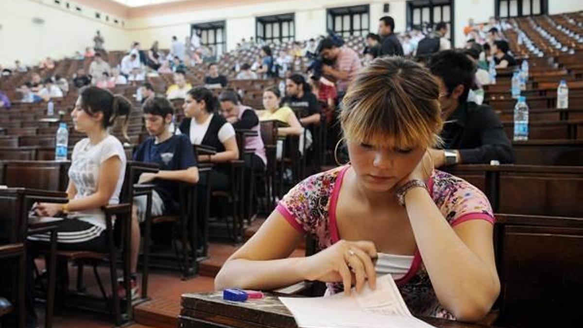 Üniversiteye hazırlıkta kafaları karıştıran uygulama!