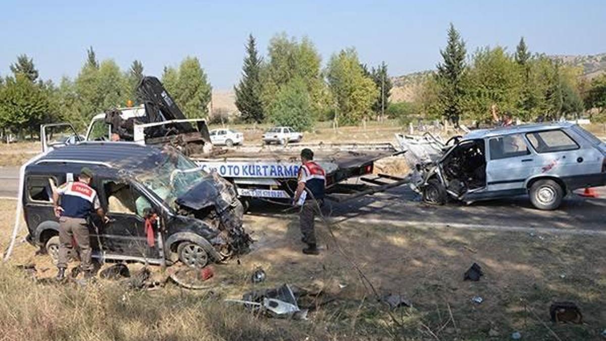 Trafik kazaları can almaya devam ediyor!