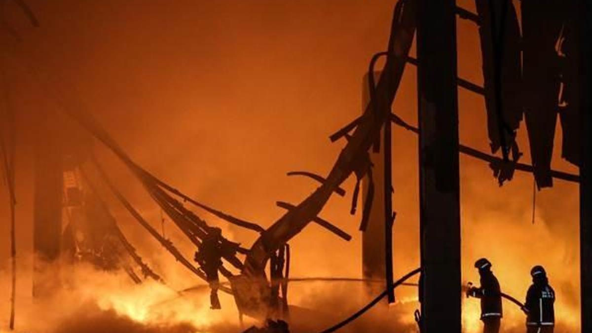 İstanbul'da fabrika yangını