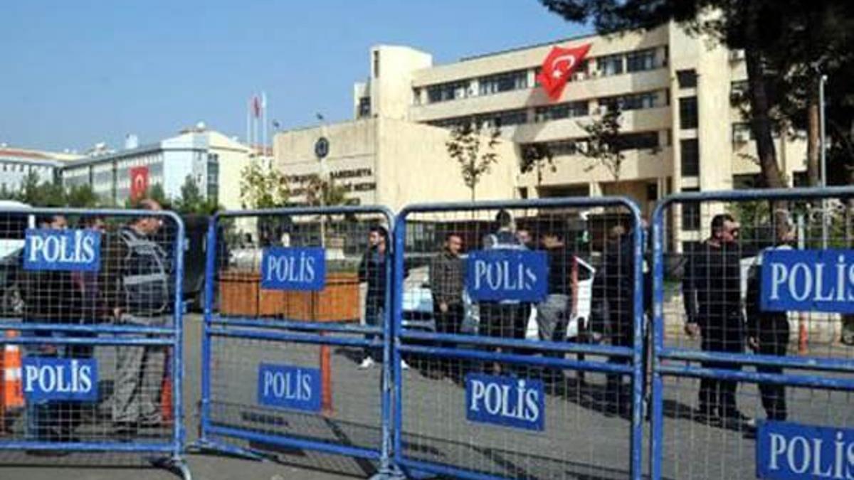 Diyarbakır Büyükşehir Belediyesi'ne kamudan kayyum atanacak
