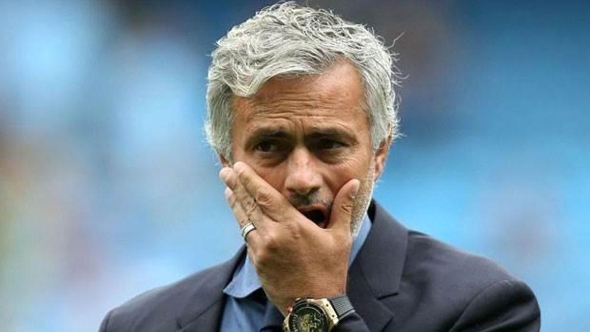 Mourinho'ya men ve para cezası