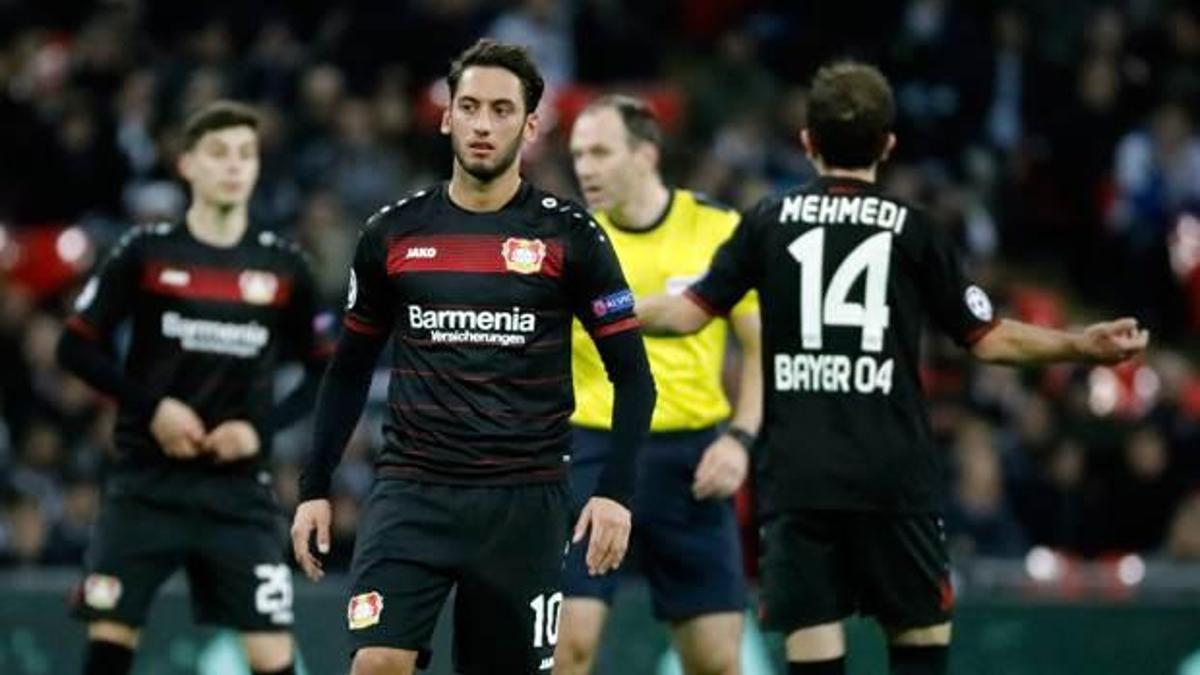 Wembley galibiyeti Çalhanoğlu'nu uçurdu!