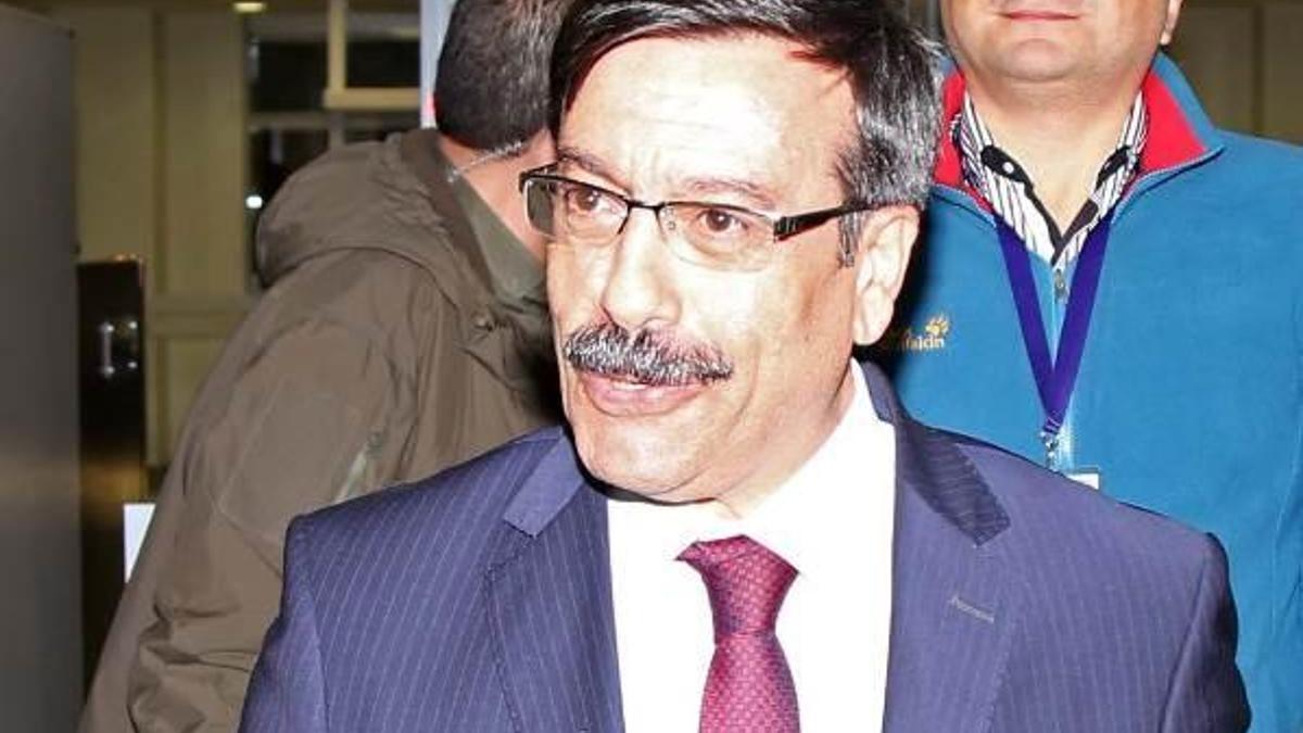 Firari FETÖ'cünün tehdidine cevap verdi!