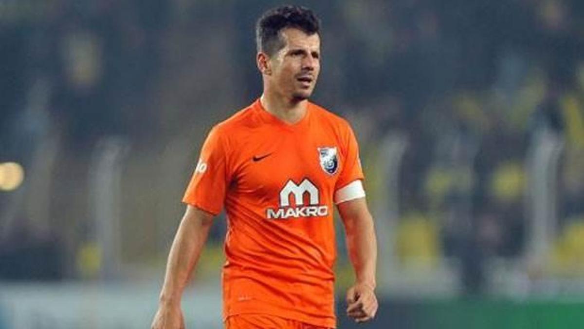 TT Arena’da Emre Belözoğlu’na büyük tepki