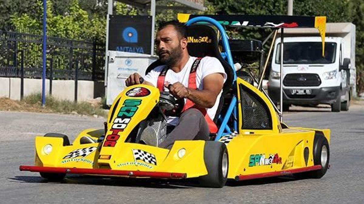 Eşi motosiklete karşı çıkınca 350 beygirlik araç üretti