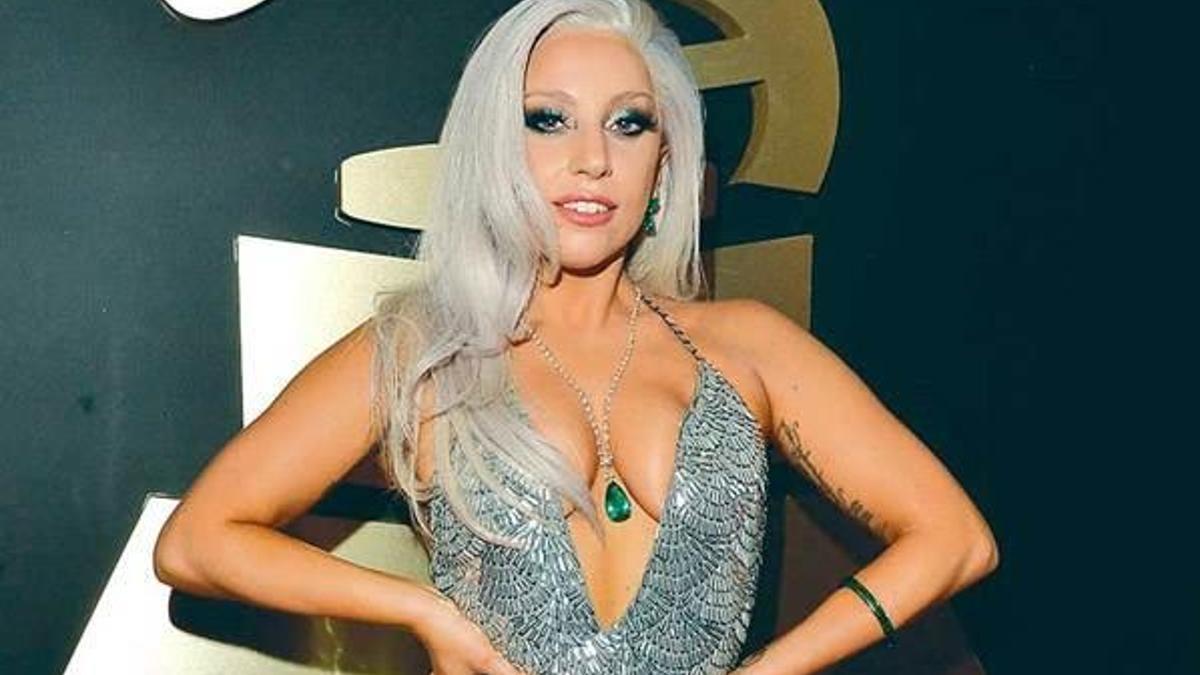 Lady Gaga rengini belli etti