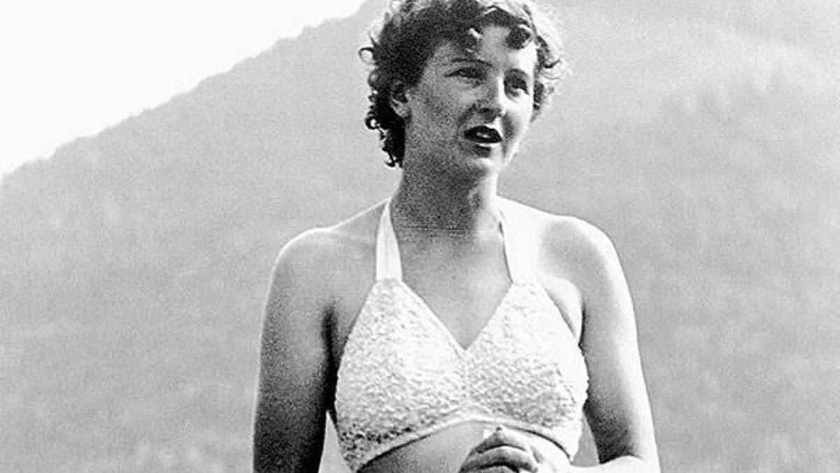 Hitler'in sevgilisine ait iç çamaşırı 2 bin 900 sterline satıldı
