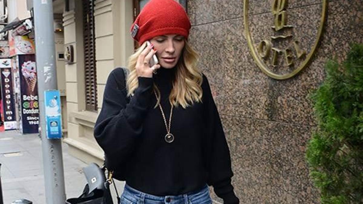 Kırmızı başlıklı Gül!