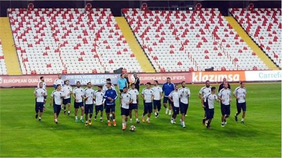 Milli maç öncesi büyük alarm!