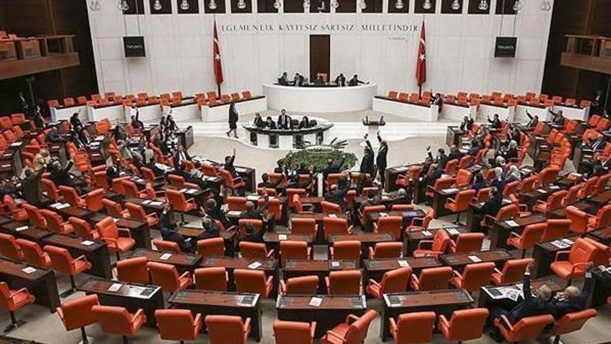 Meclis bu hafta önemli konular için mesai yapacak