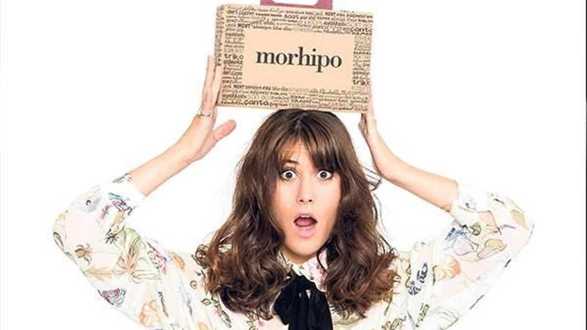 Depodan her gün 10 bin koli çıkarıyor