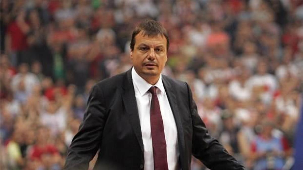 Galatasaray'da iki oyuncu kadro dışı kaldı