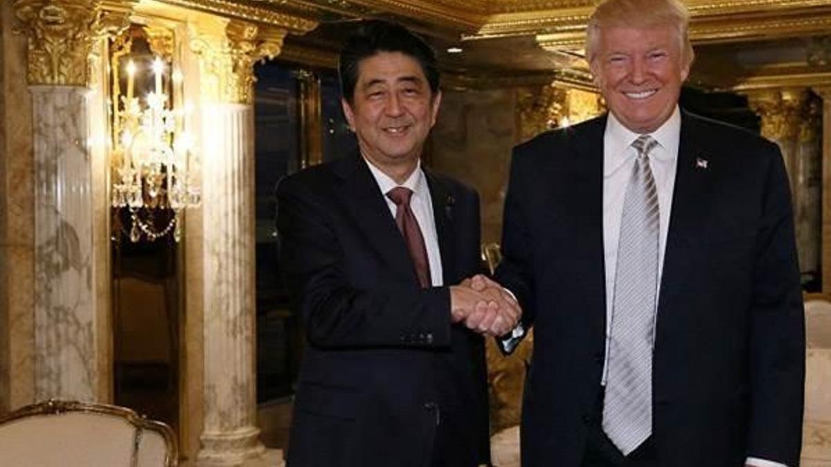 Trump ile ilk görüşen lider Japonya Başbakanı Abe oldu