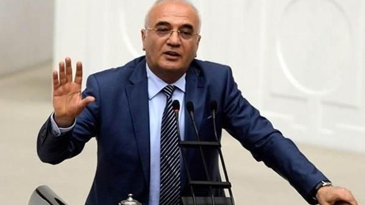 Cumhurbaşkanının yemin metninde laiklik olacak