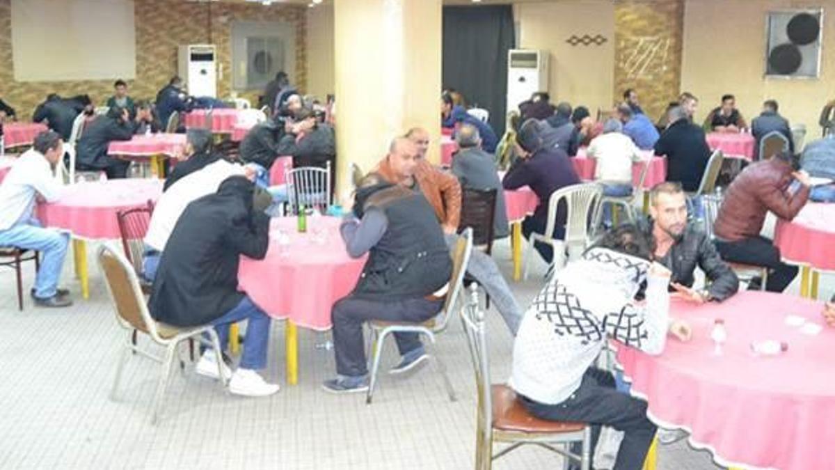 Polis baskın yapmaktan usandı, onlar usanmadı