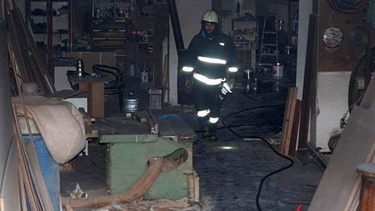 Eyüp'te yanmış erkek cesedi bulundu