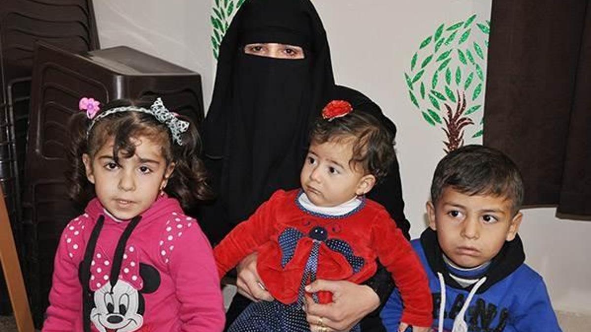 Suriye'deki savaş anne, kızı ve gelinini dul bıraktı