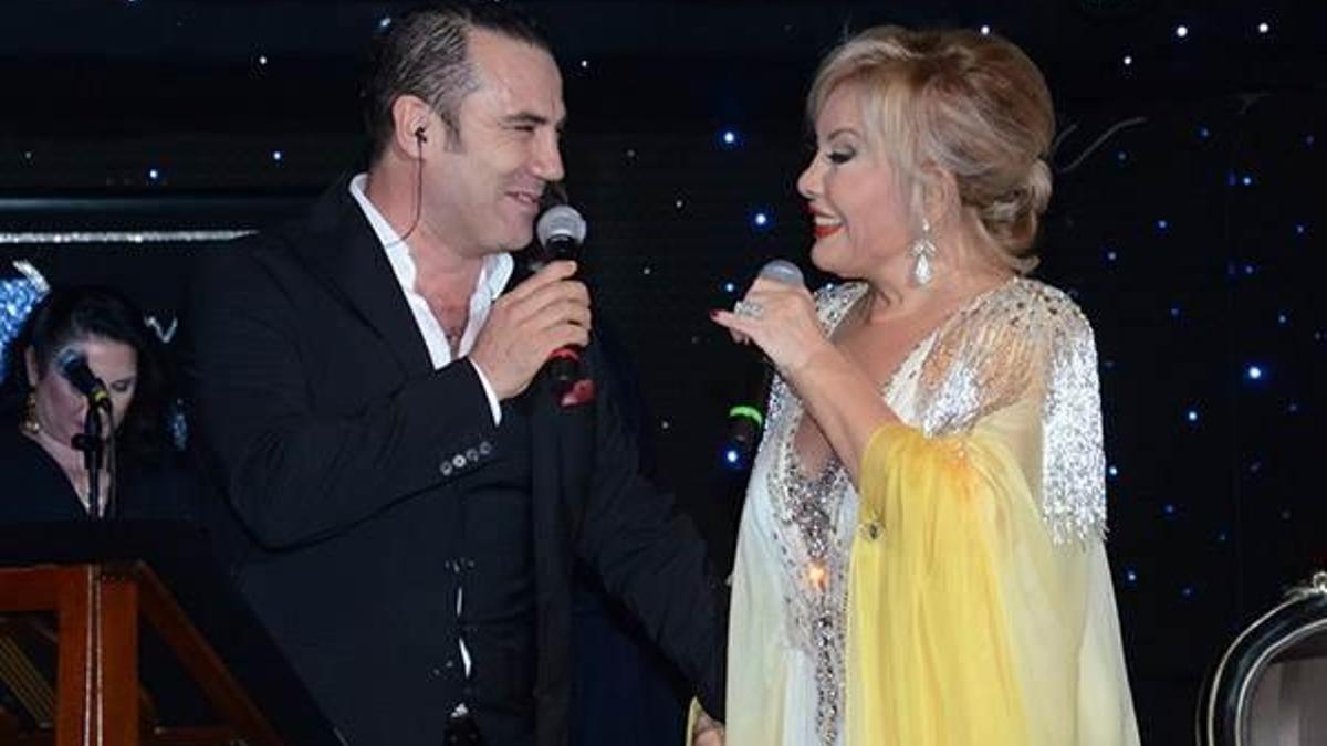 Emel Sayın’a aşığım