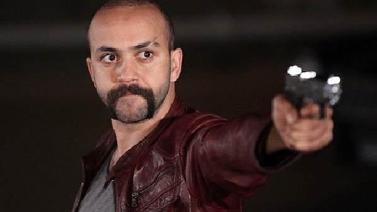 Sarp Akkaya o diziye dahil oldu!