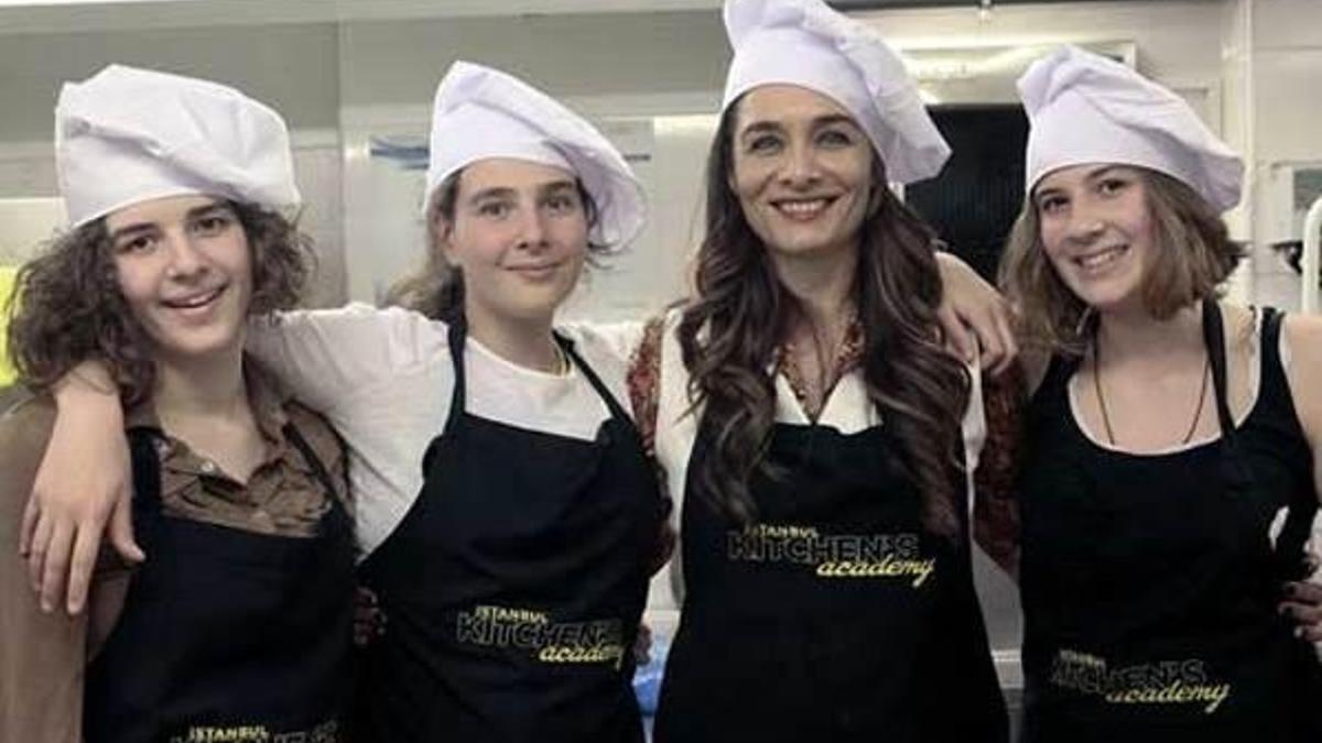 Üçüzler büyüdü