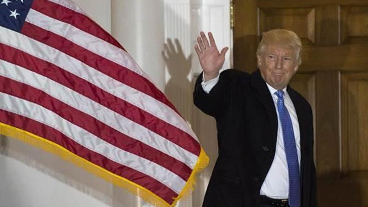 NYT yazarı: Trump’ı Putin ve FBI Direktörü ‘yerleştirdi’