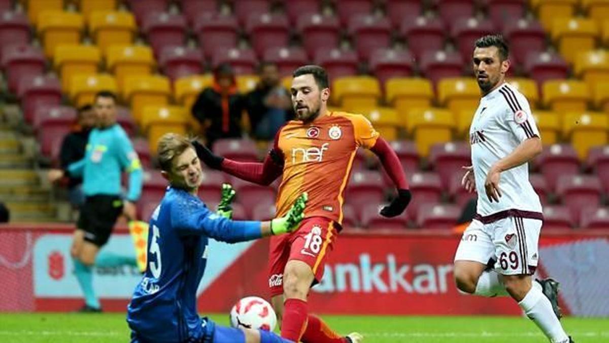 Galatasaray'da Sinan Gümüş isyan etti!