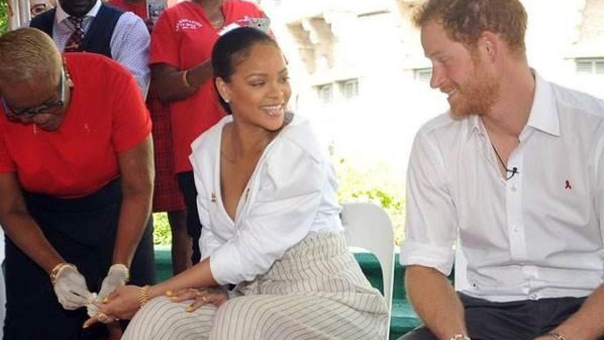 Rihanna HIV testi yaptırdı