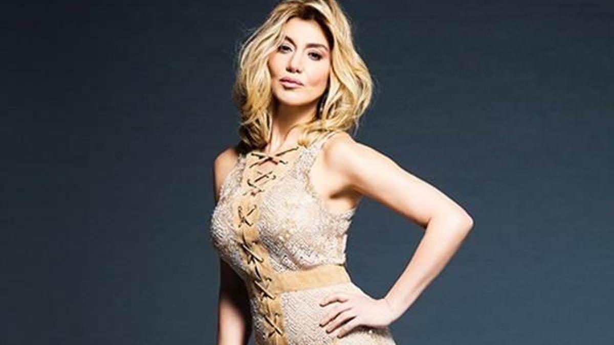 Zeynep Mansur'dan yılbaşı sürprizi