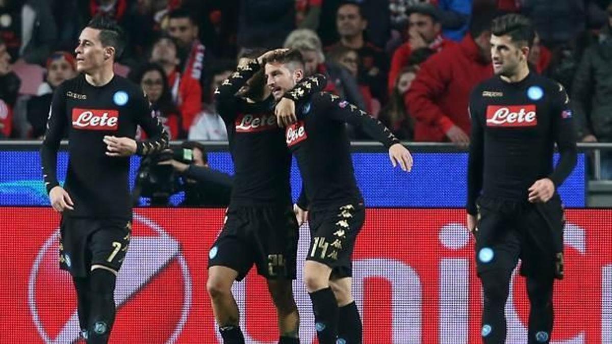 Napoli grubu lider tamamladı