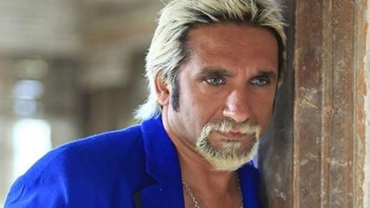 Şarkıcı Tarık Mengüç kızı için dua istedi
