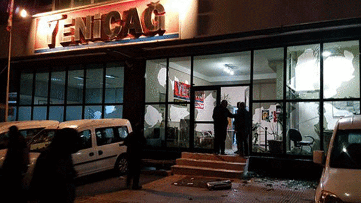 Yeniçağ Gazetesi'ne saldırı!