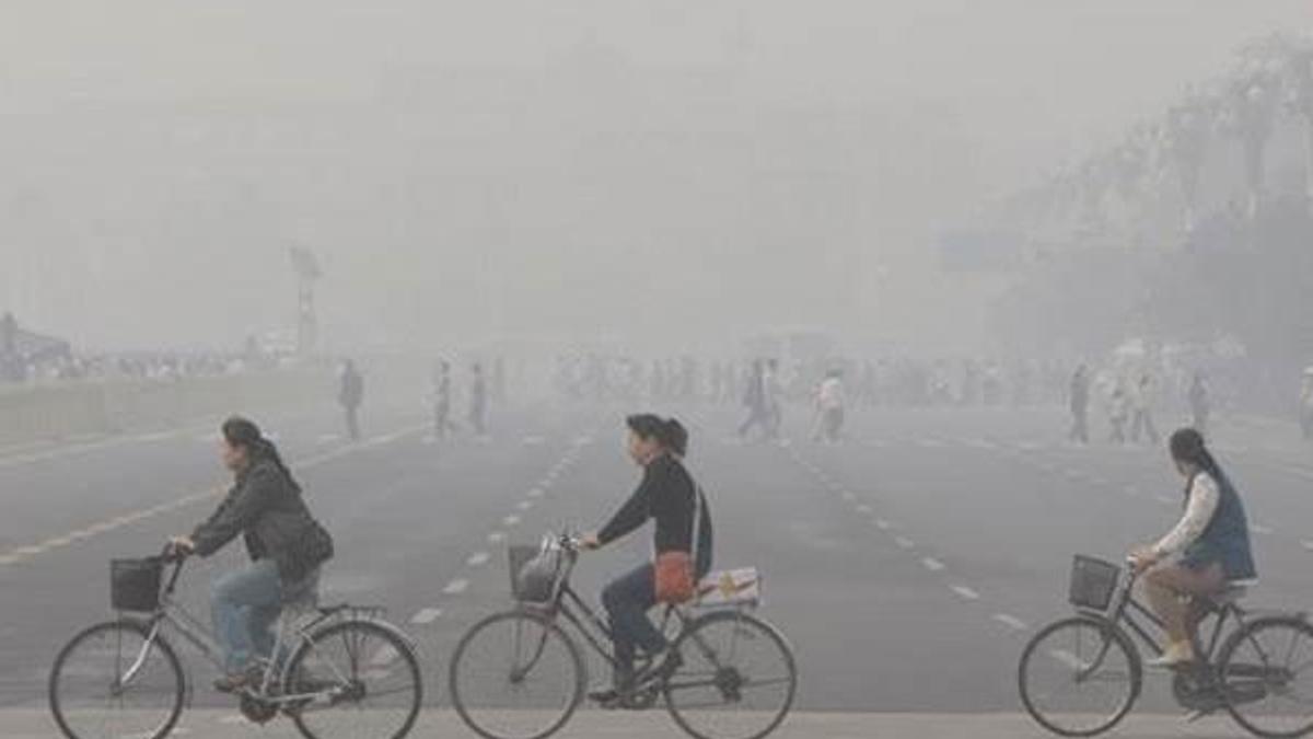 Çin’de hava kirliliğinden sarı alarm