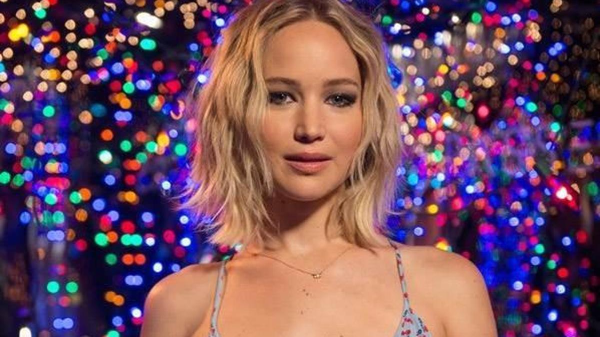 Jennifer Lawrence ‘kalça’ gafı için özür diledi!