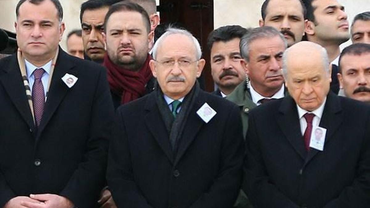 Şehit cenazesinde dikkat çeken kare