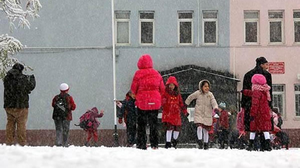 İstanbul'da yarın okullar tatil mi? (14 Aralık)