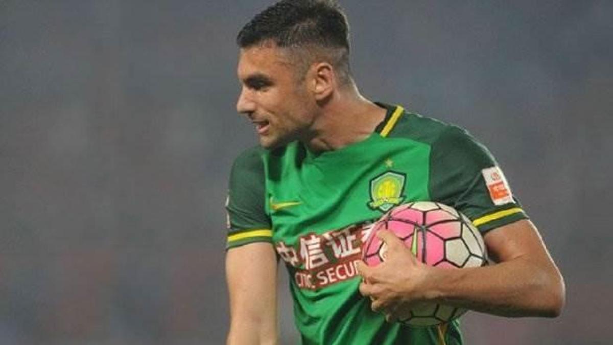 Burak Yılmaz: Türkiye'den teklif var!