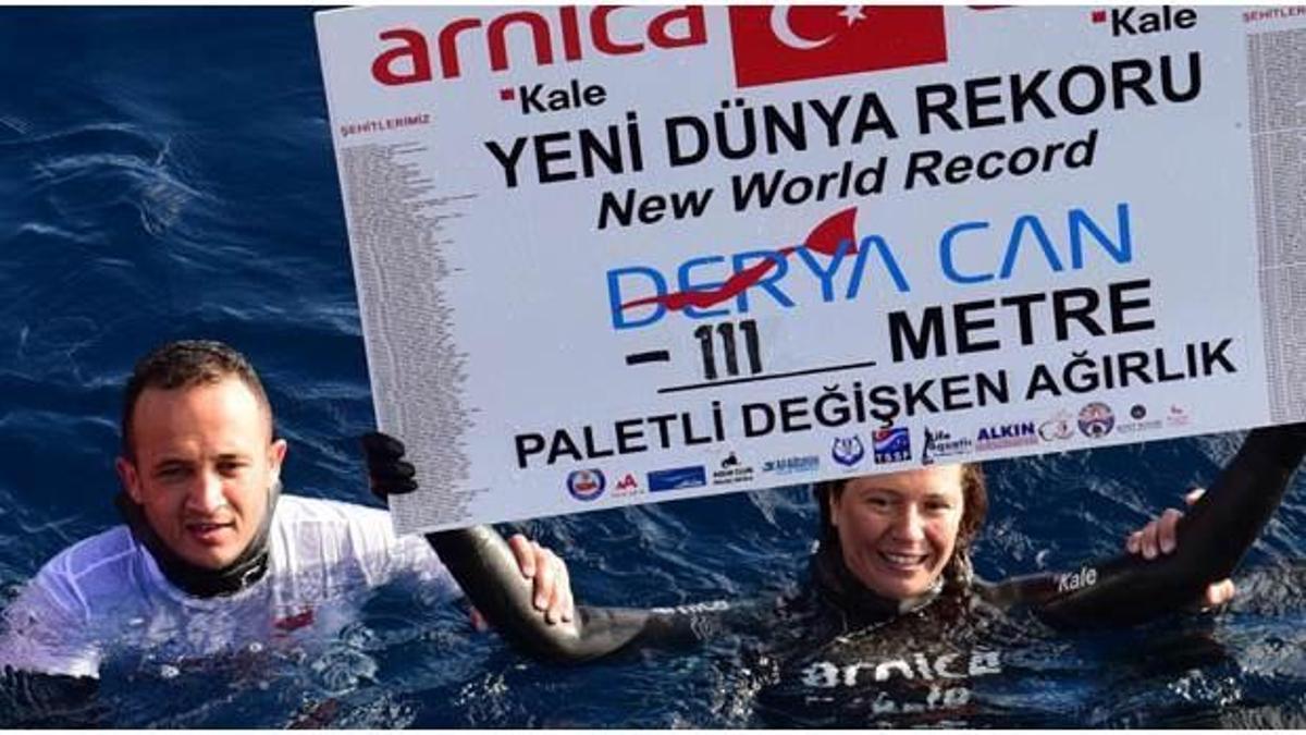 Derya Can dünya rekoru kırdı