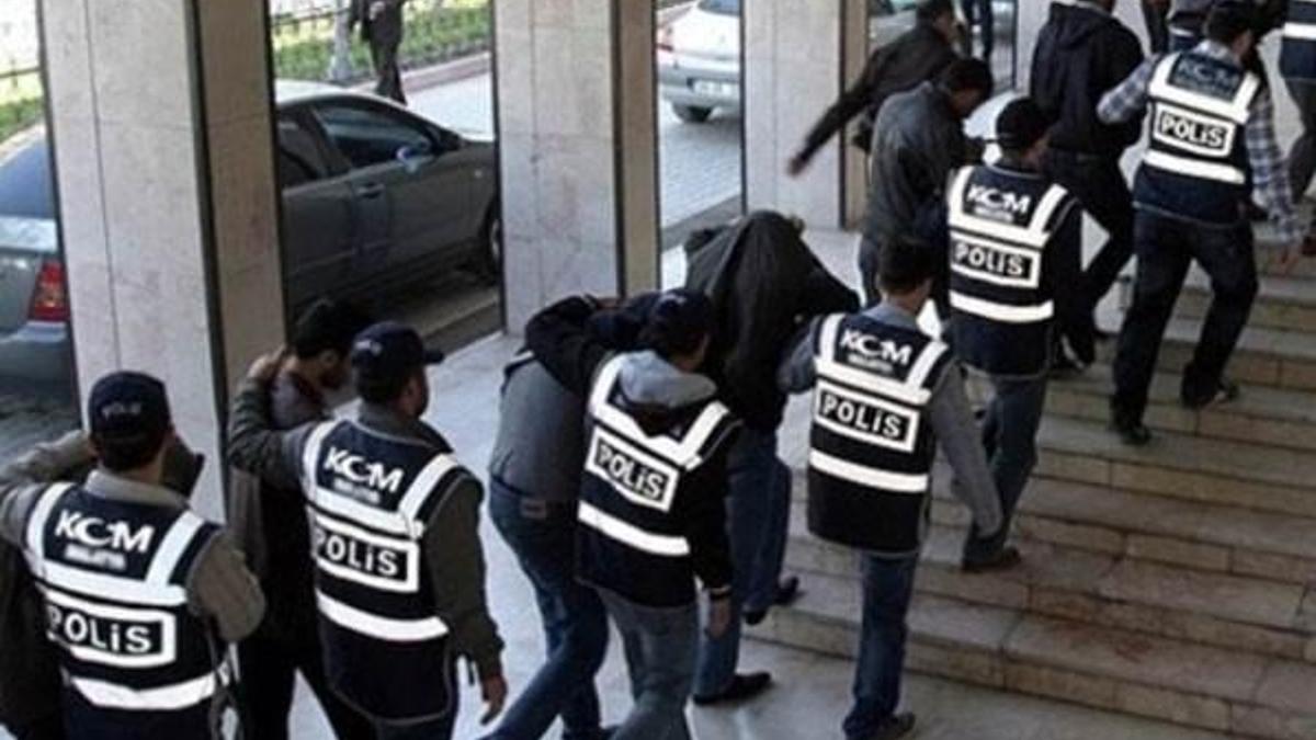 Bursa'da kapatılan üniversiteye FETÖ operasyonu