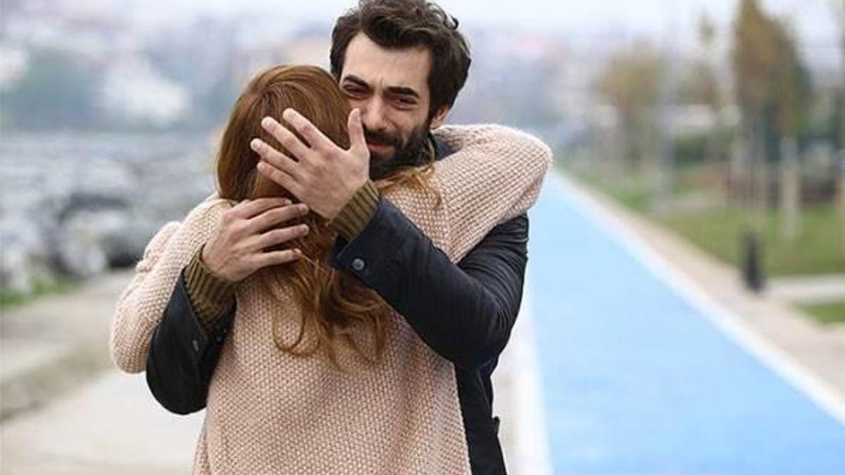 Poyraz Karayel'in setinde olay çıktı!