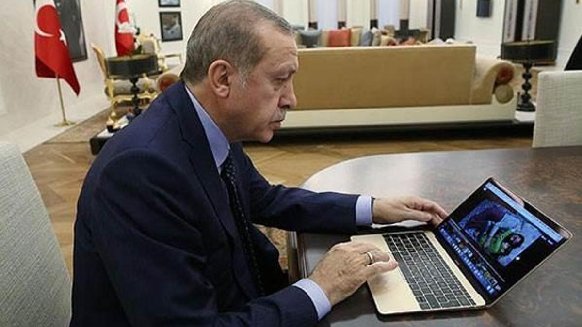 Cumhurbaşkanı Erdoğan 'Yılın Fotoğrafları' oylamasına katıldı
