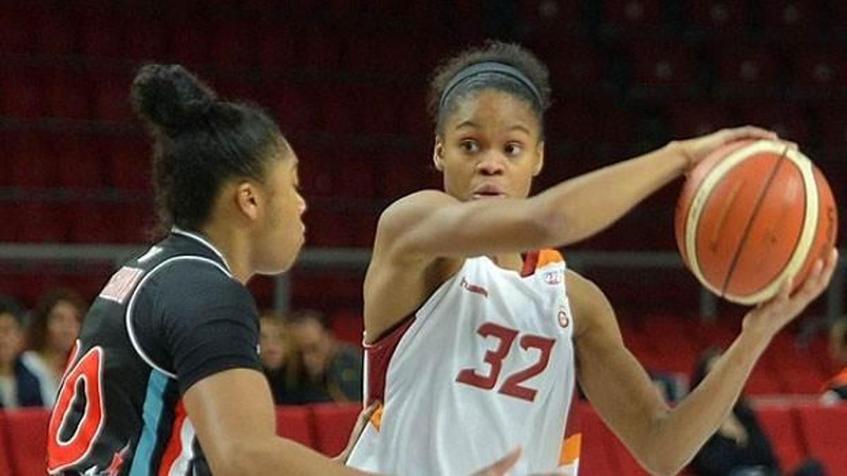 Galatasaray 8. galibiyetini aldı